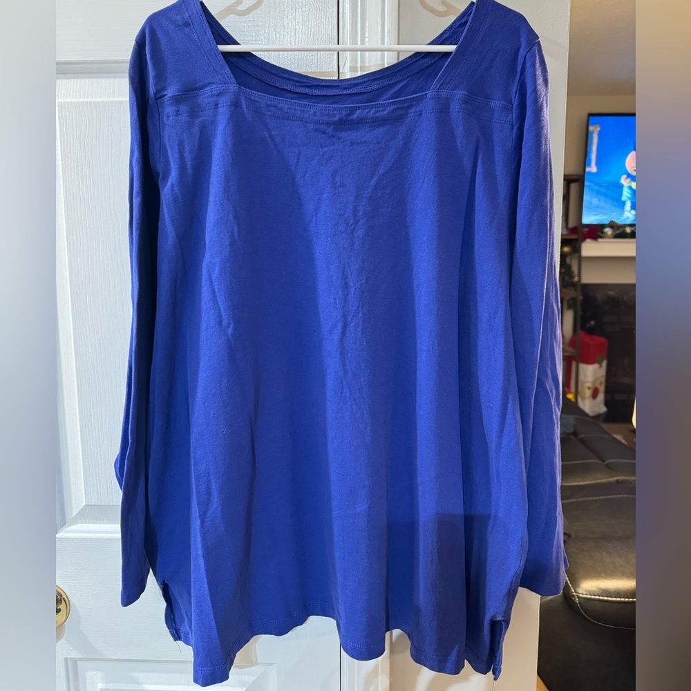 Woman within long sleeve tee